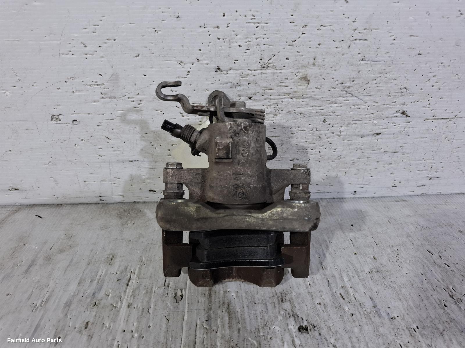 2008-2016 Volkswagen Golf Caliper