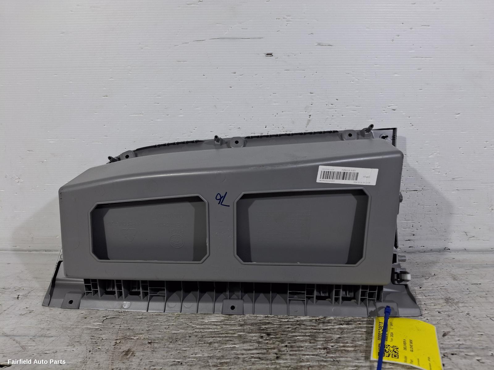 2020-2026 Ldv Deliver 9 Glove Box