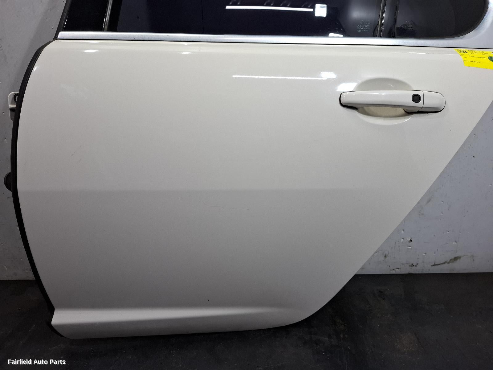 2008-2015 Jaguar Xf Left Rear Door Sliding