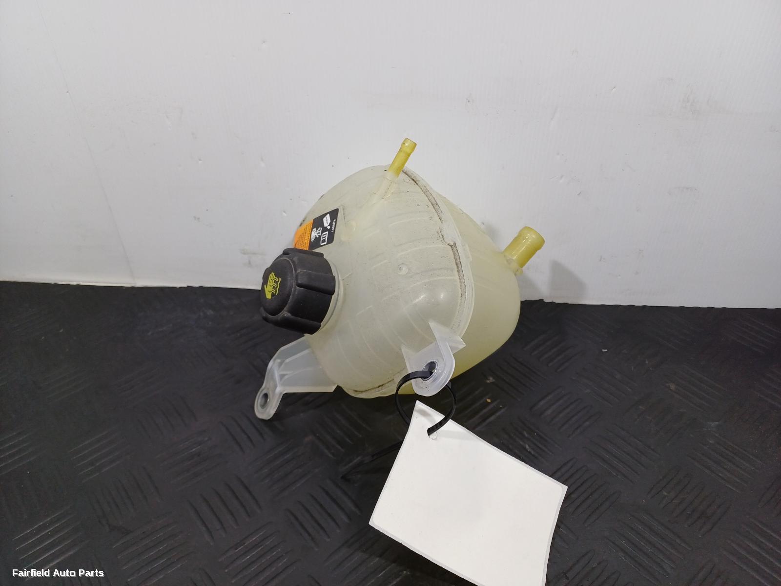 2022-2026 Nissan Xtrail Overflow Bottle