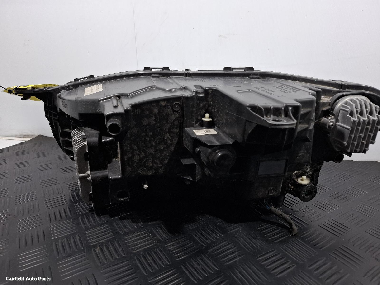 2015-2026 Volvo Xc90 Right Headlamp