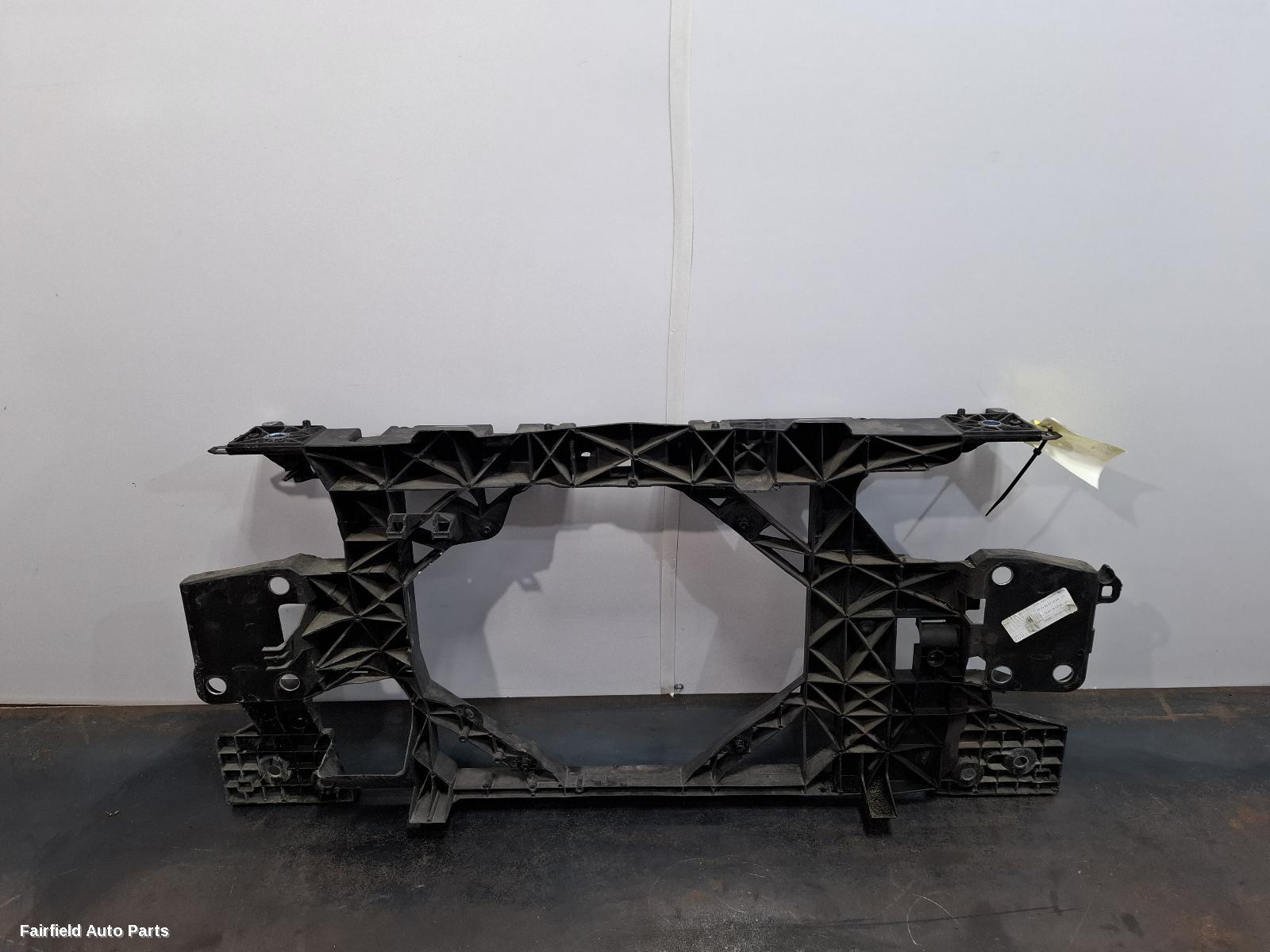 2010-2016 Renault Megane Radiator Support