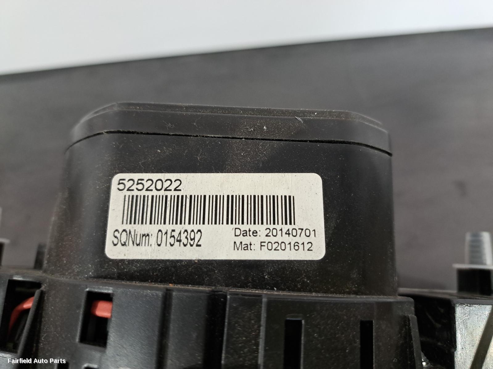 2014-2018 Porsche Macan Instrument Cluster