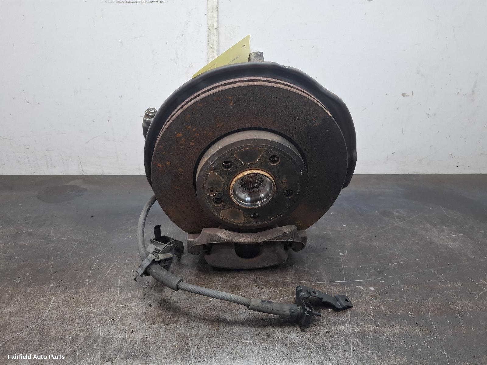 2012-2018 Mercedes A Class Left Front Hub Assembly