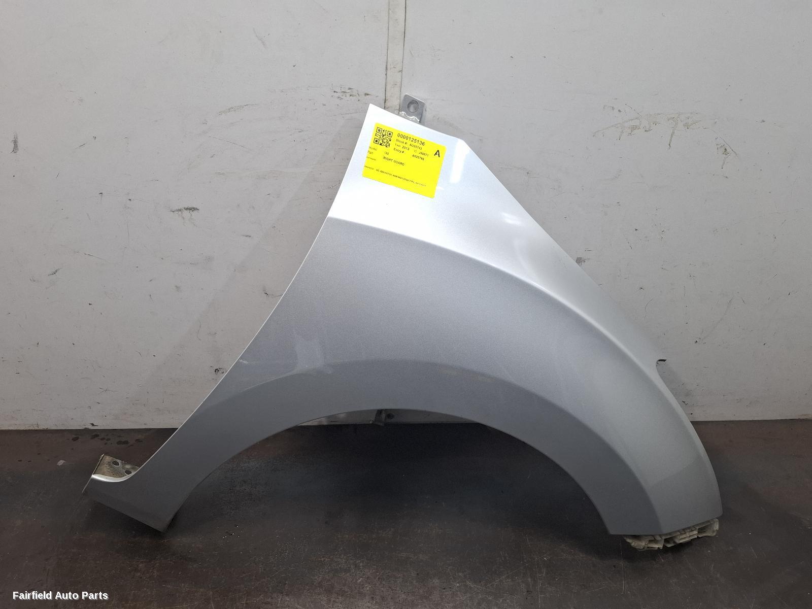 2012-2017 Hyundai I30 Right Guard