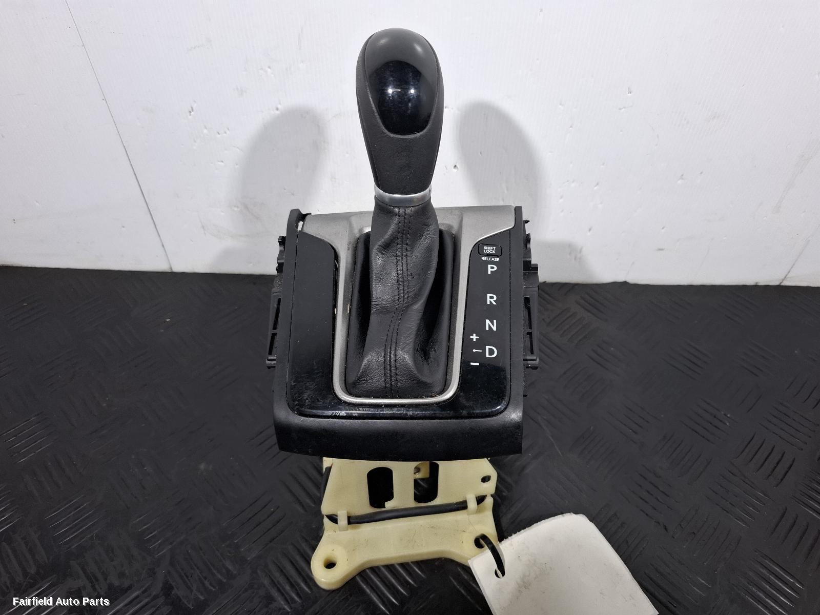 2012-2017 Hyundai I30 Gear Stick Shifter