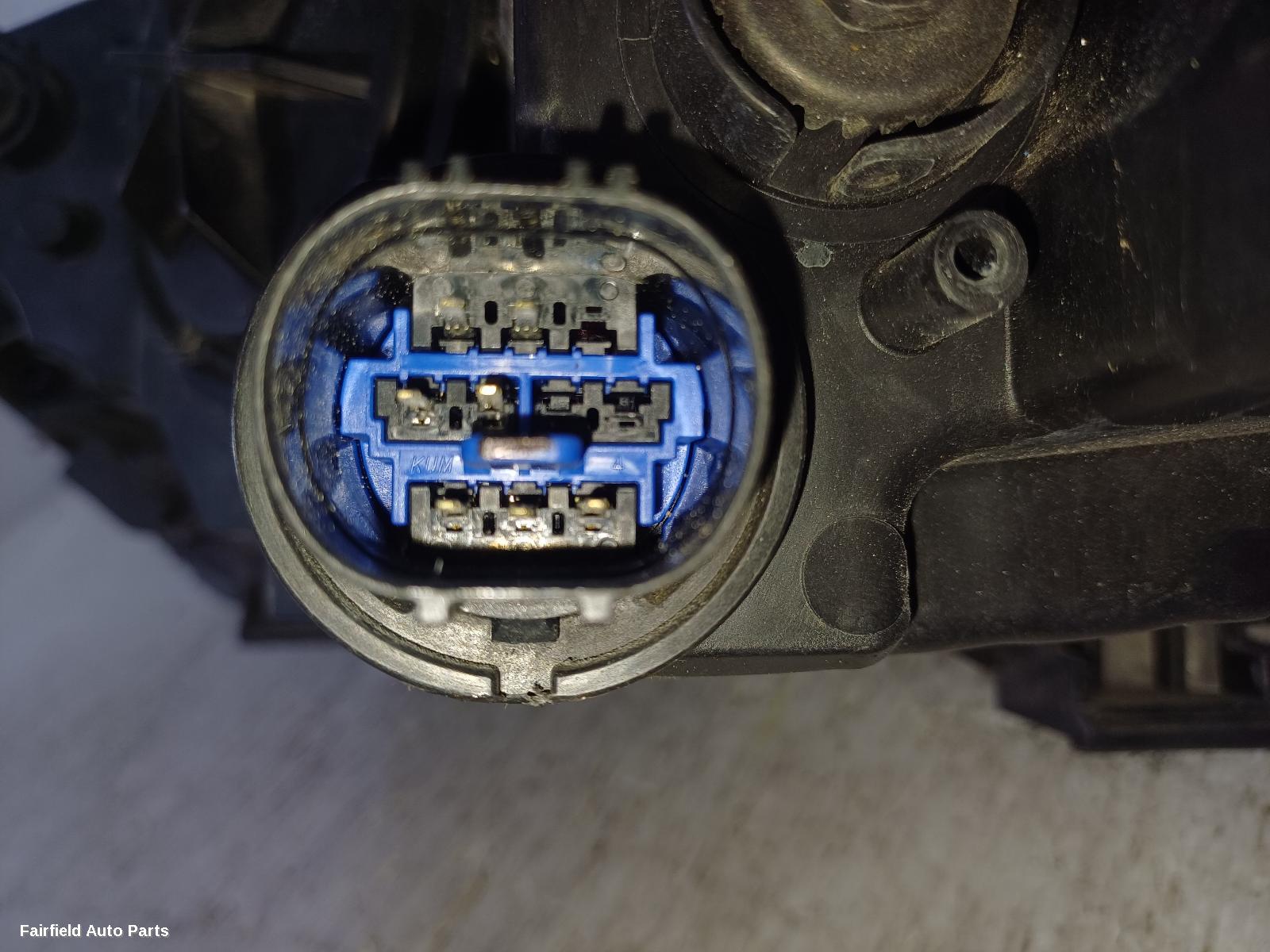 2015-2018 Hyundai Tucson Right Headlamp