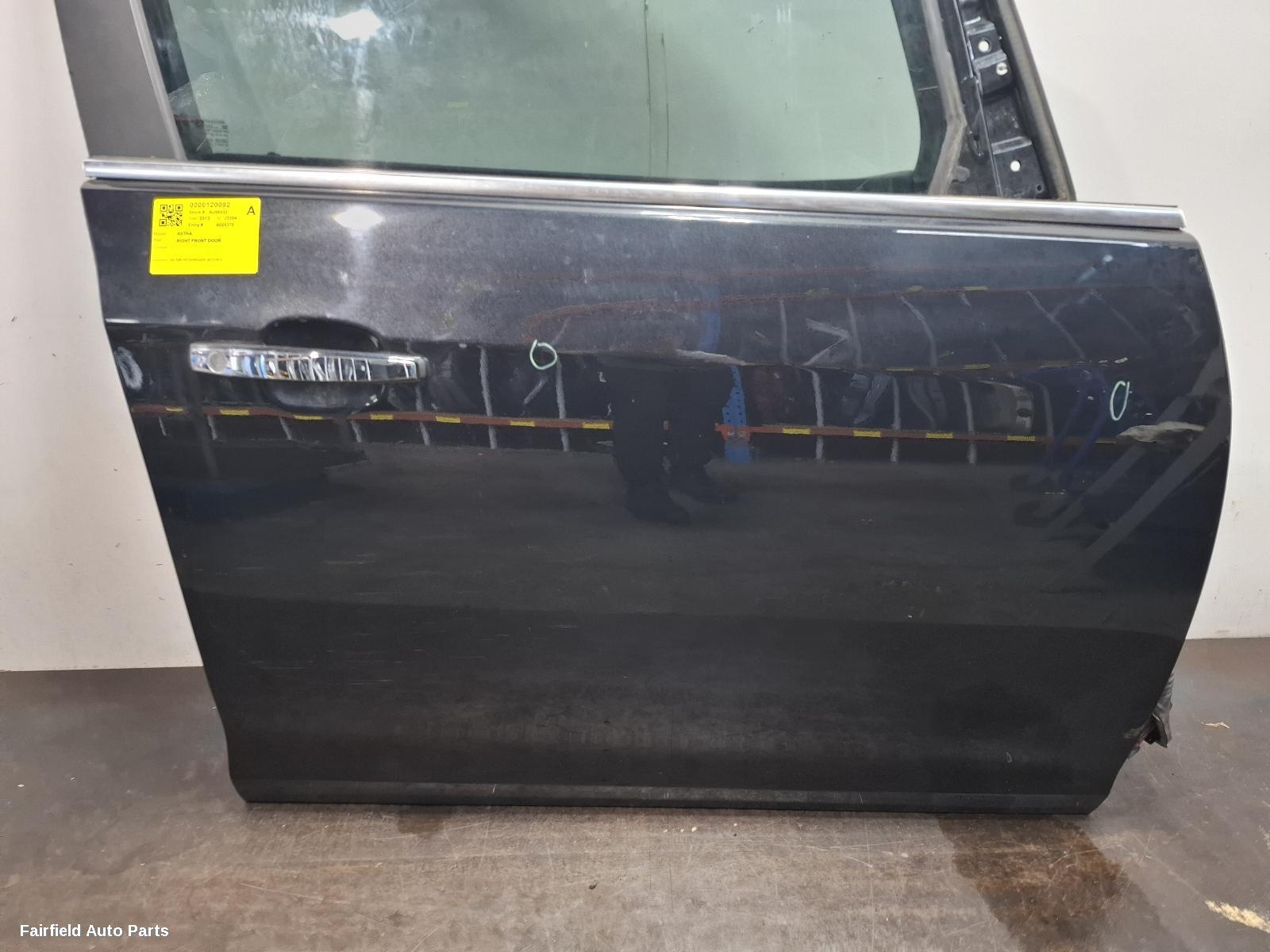 2012-2013 Opel Astra Right Front Door