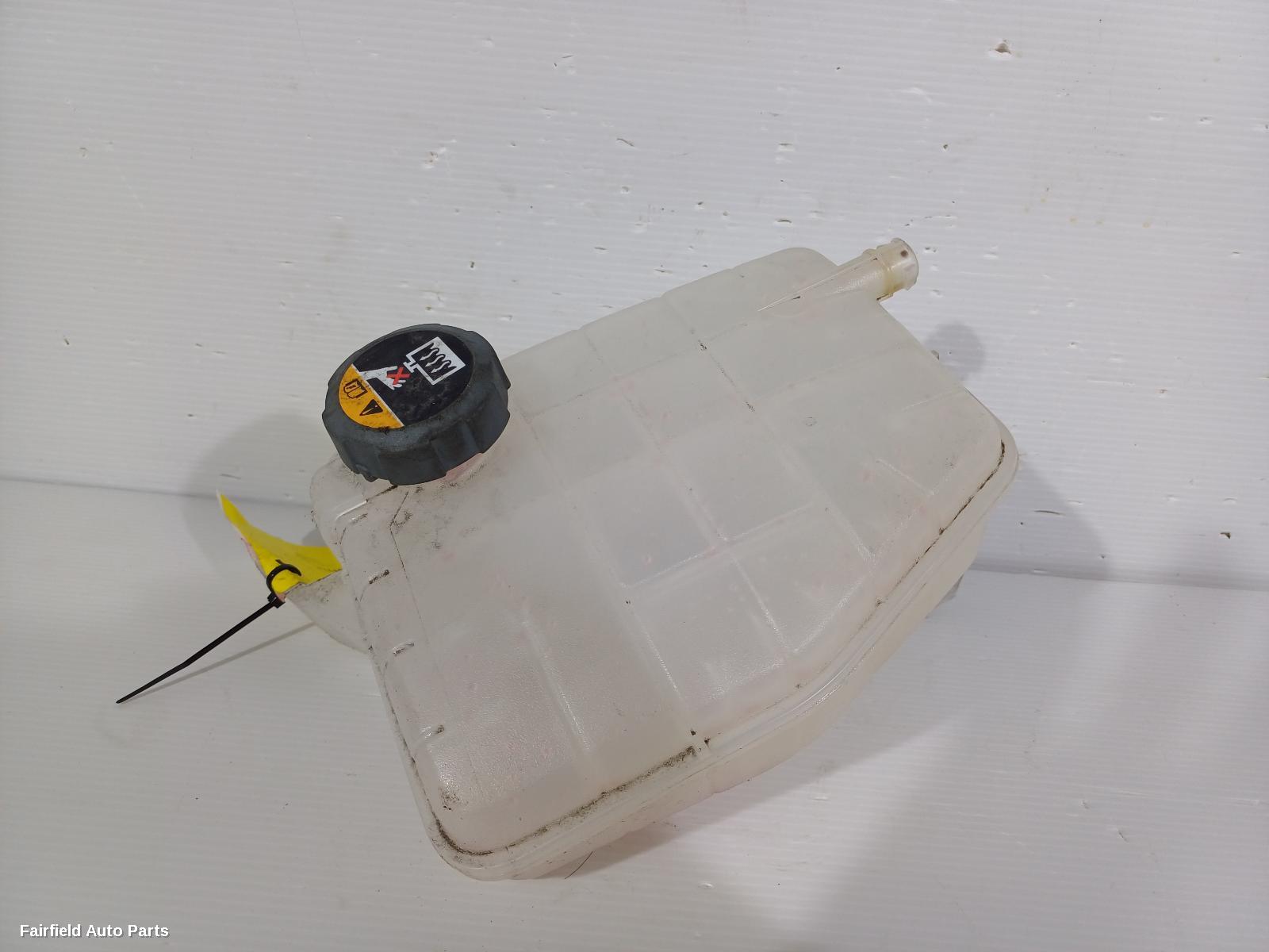 2020-2026 Hyundai I30 Overflow Bottle