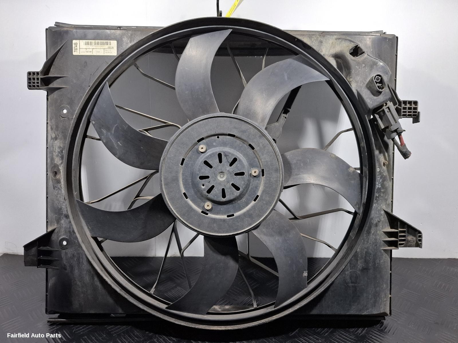 2013-2022 Jeep Grandcherokee Fan