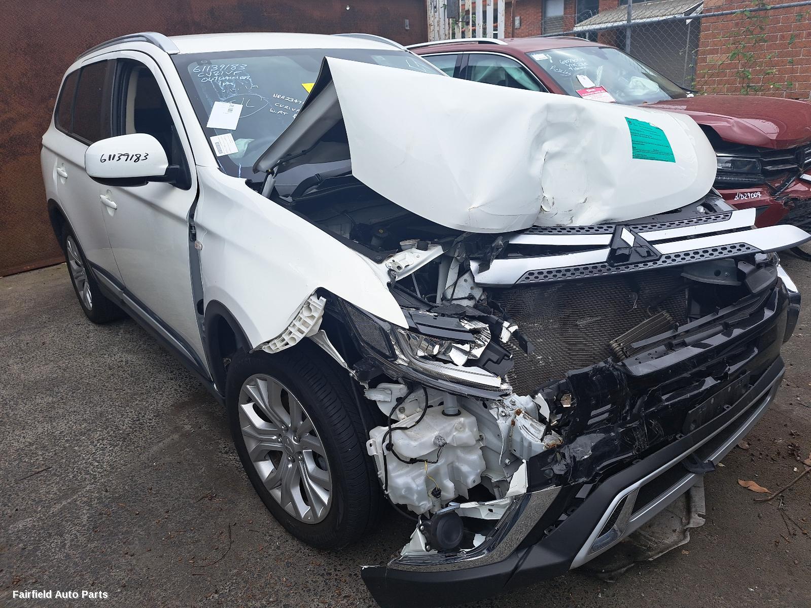2015-2021 Mitsubishi Outlander Courtesy Light