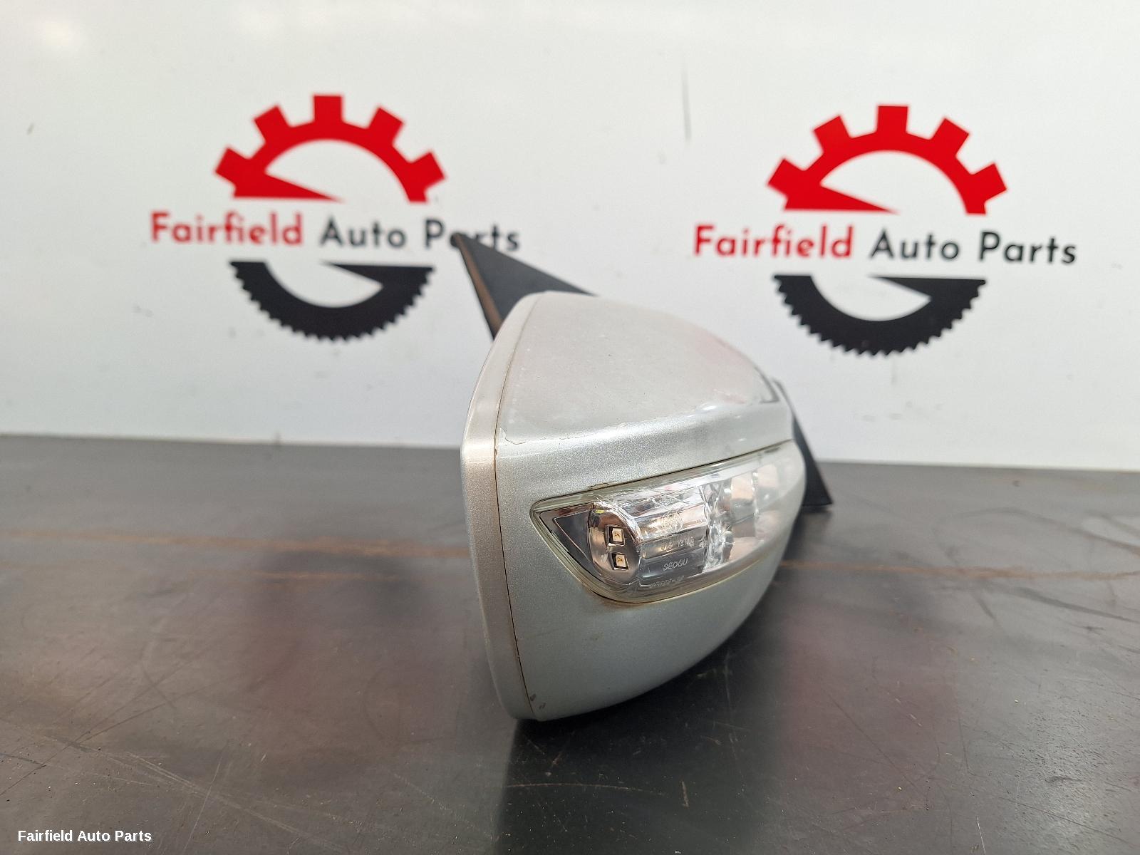2010-2013 Hyundai I45 Right Door Mirror