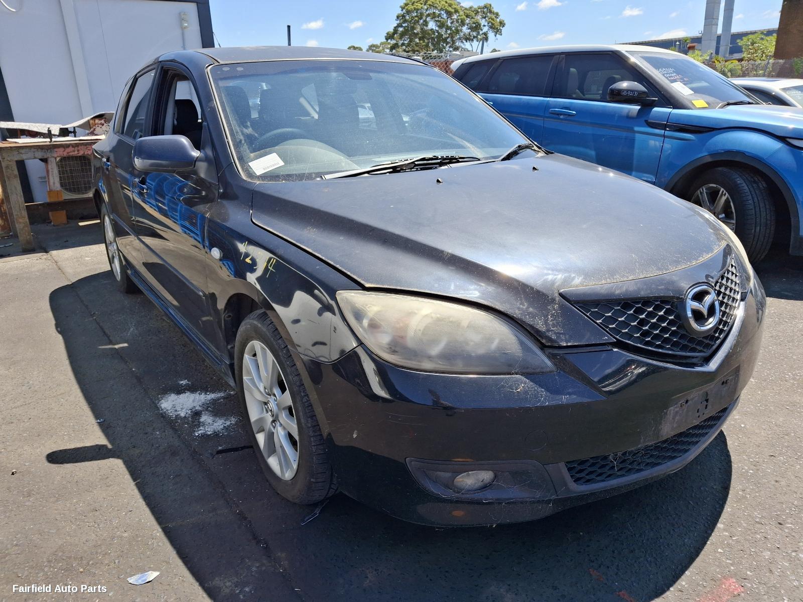 2007 Mazda 3 Left Guard