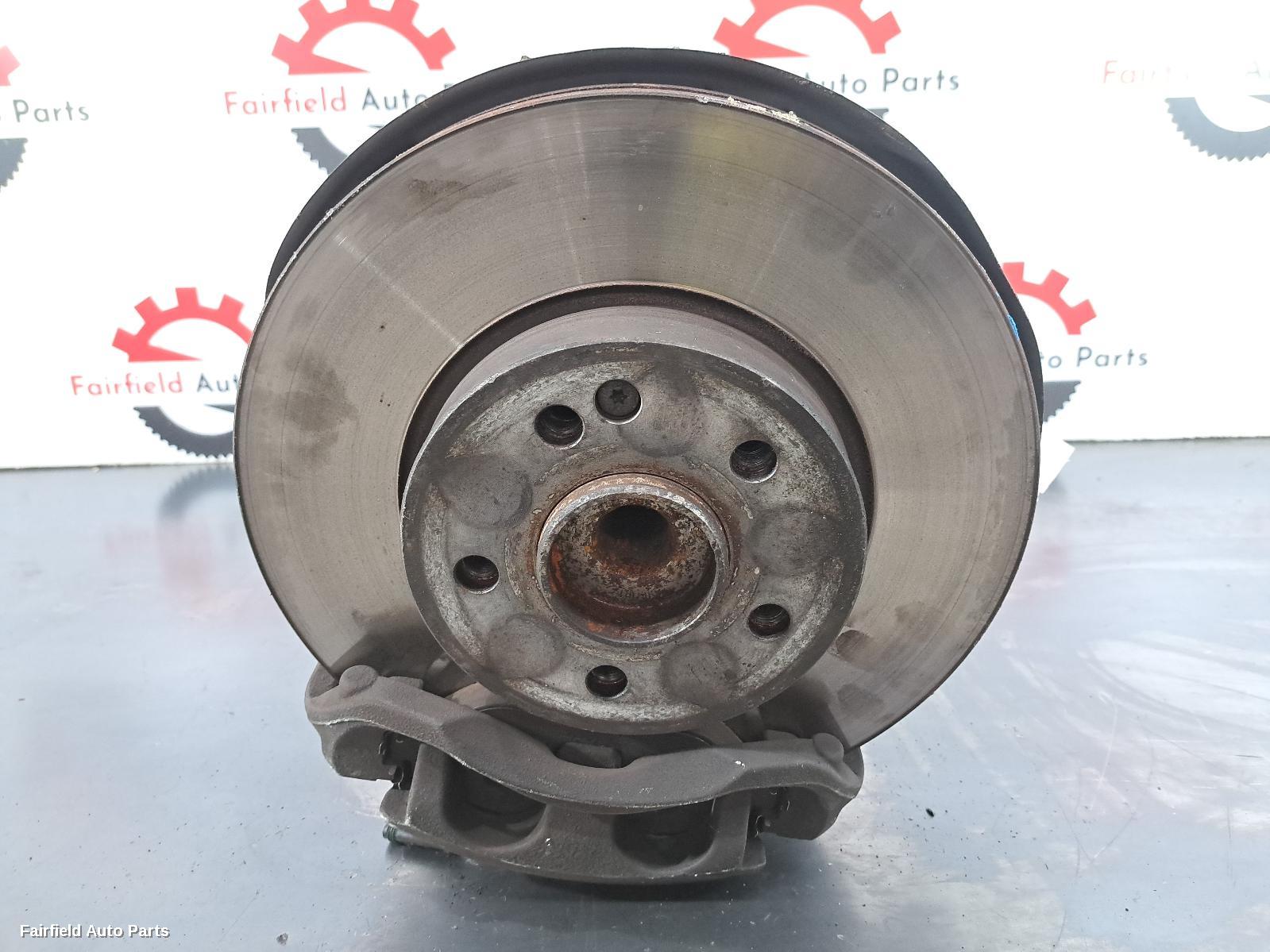 2011-2015 Mercedes Vito Left Front Hub Assembly