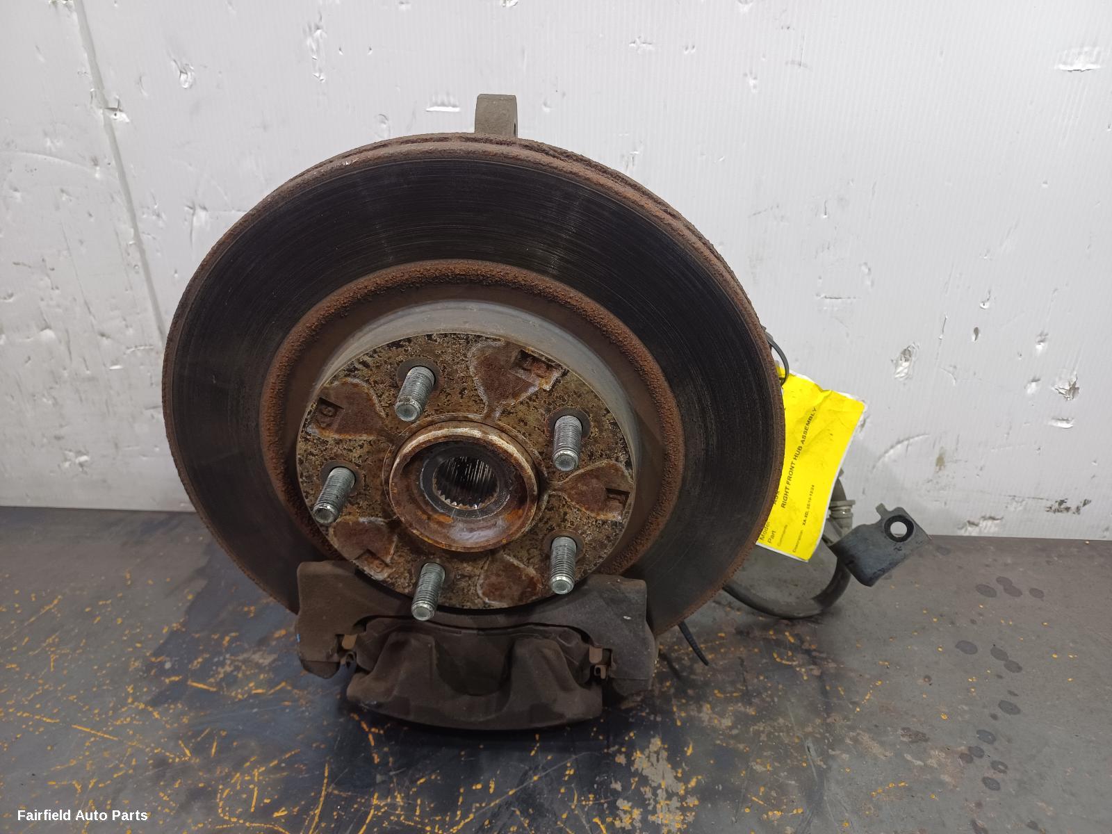 2010-2024 Mitsubishi Asx Right Front Hub Assembly