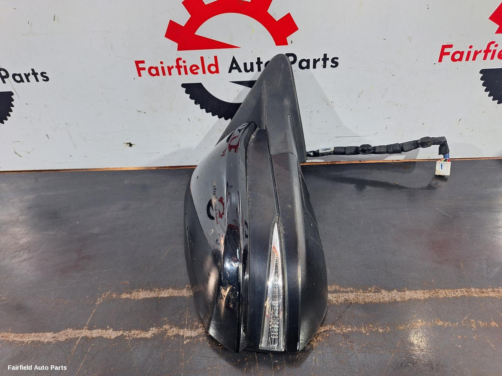 2013-2016 Toyota Kluger Right Door Mirror