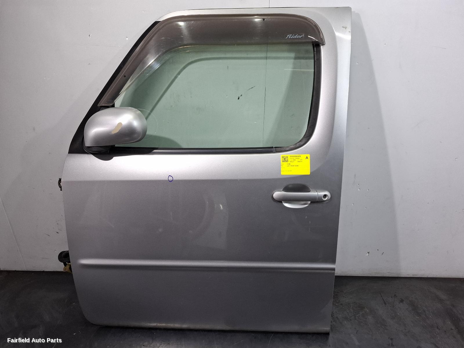 2002-2008 Nissan Cube Left Front Door
