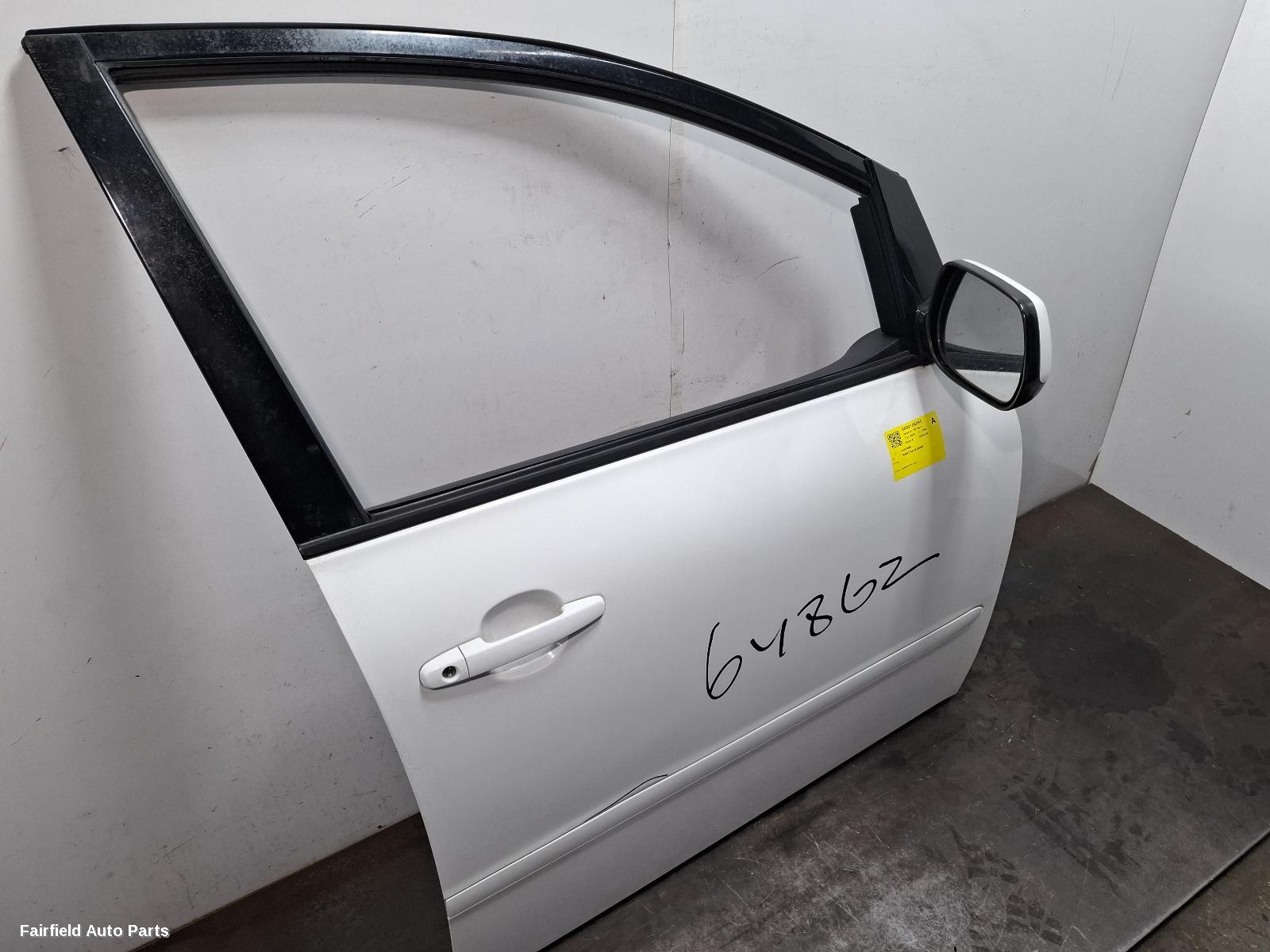 2001-2010 Toyota Avensis Right Rear Door Sliding