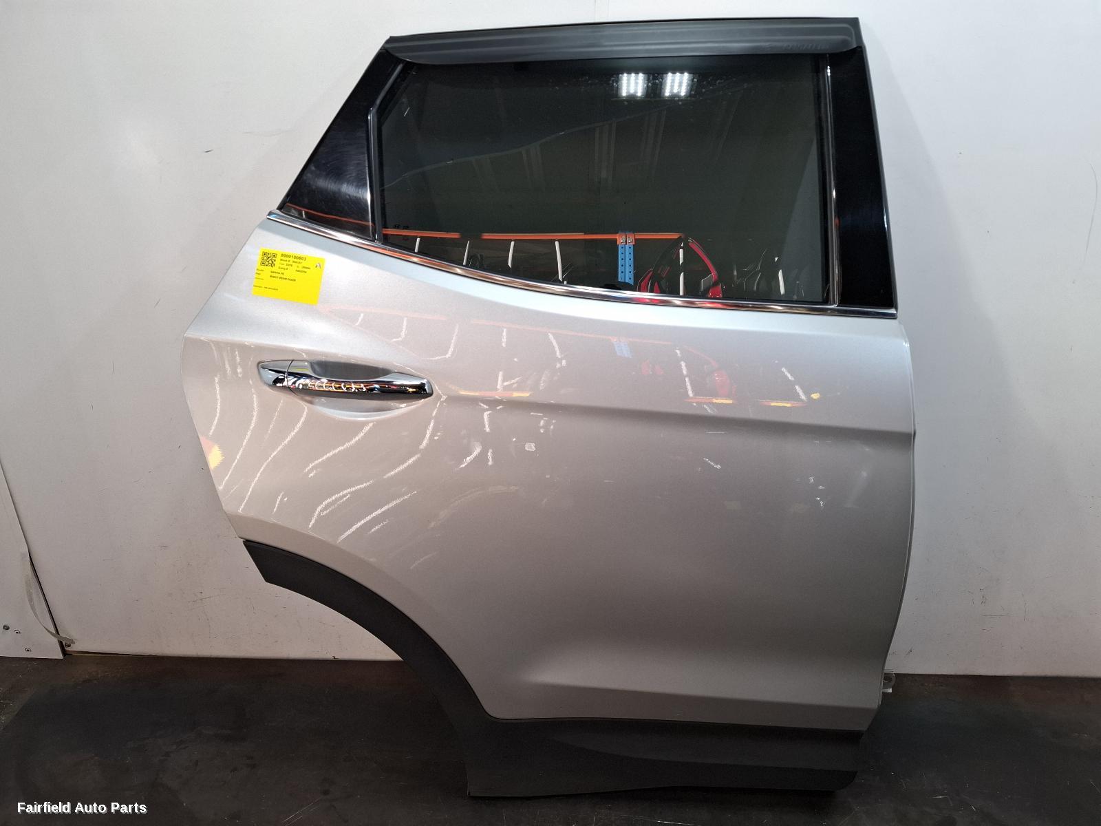2012-2018 Hyundai Santa Fe Right Rear Door Sliding
