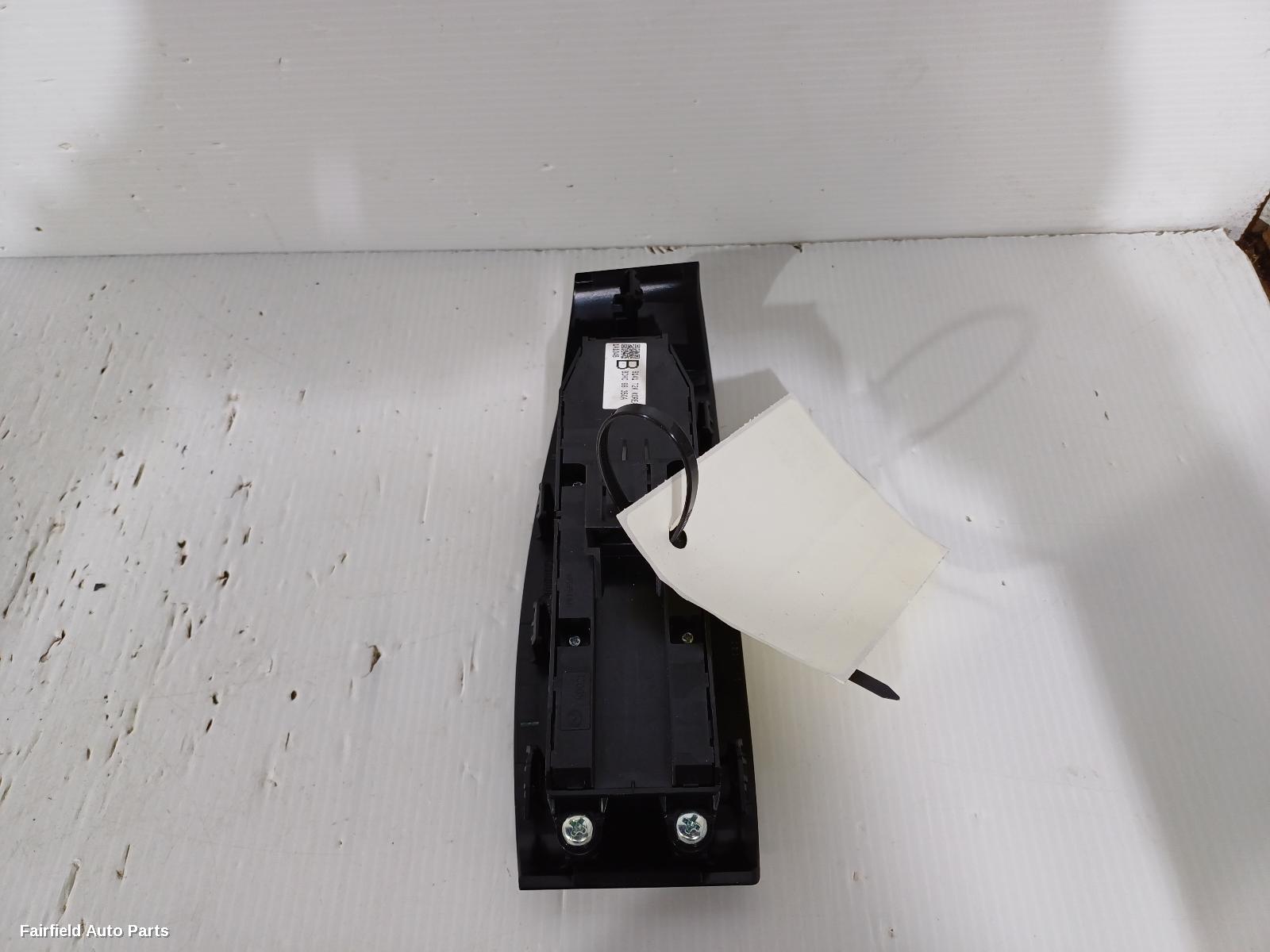 2019-2025 Mazda 3 Pwr Dr Wind Switch