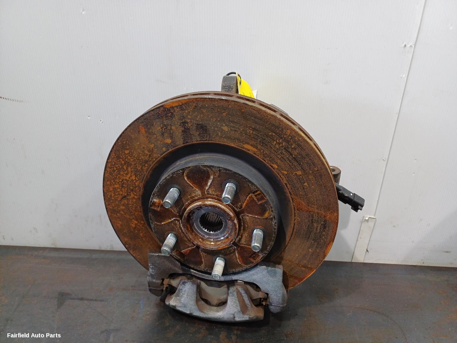 2010-2024 Mitsubishi Asx Right Front Hub Assembly
