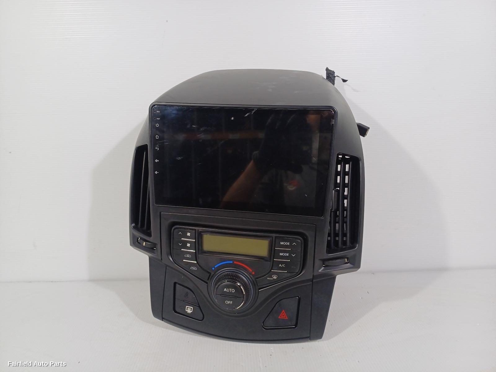 2007-2012 Hyundai I30 Radio Cd Dvd Sat Tv