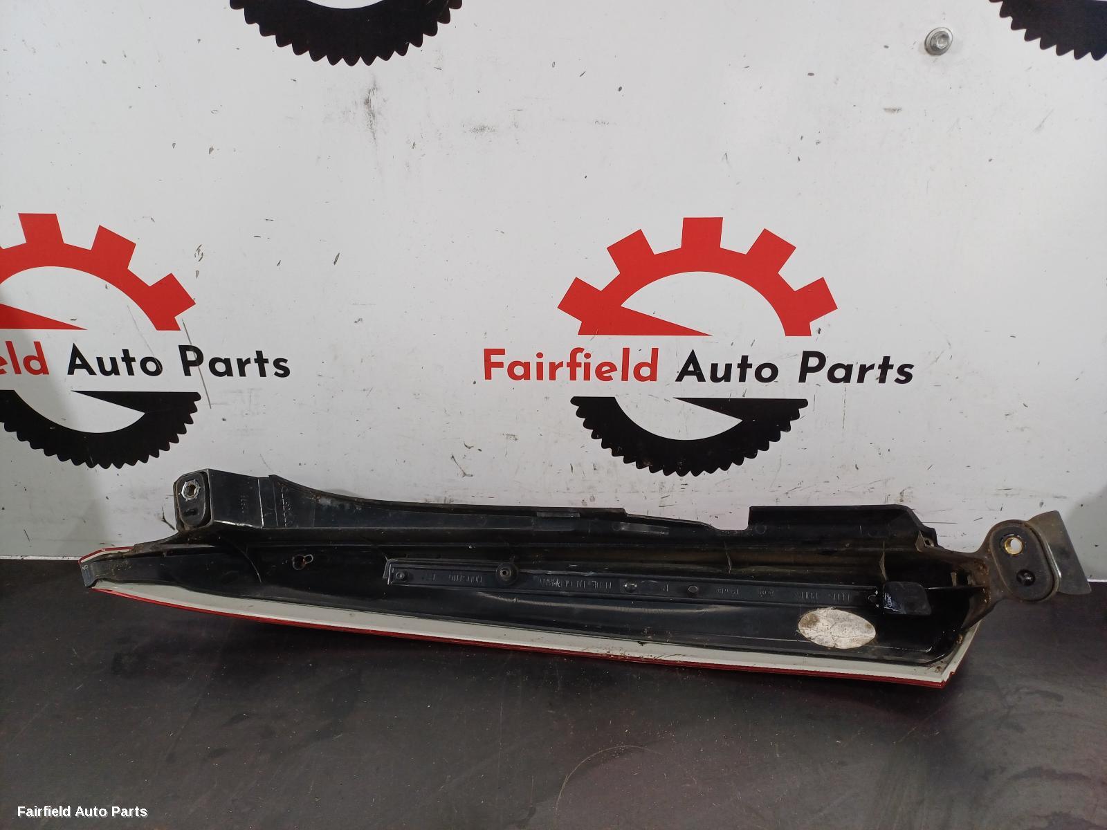 2003-2006 Volvo Xc90 Right Taillight