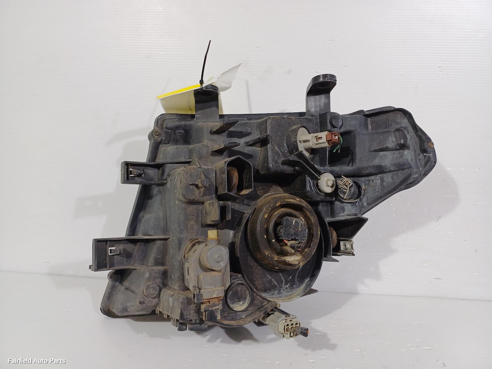 2005-2007 Nissan Pathfinder Right Headlamp