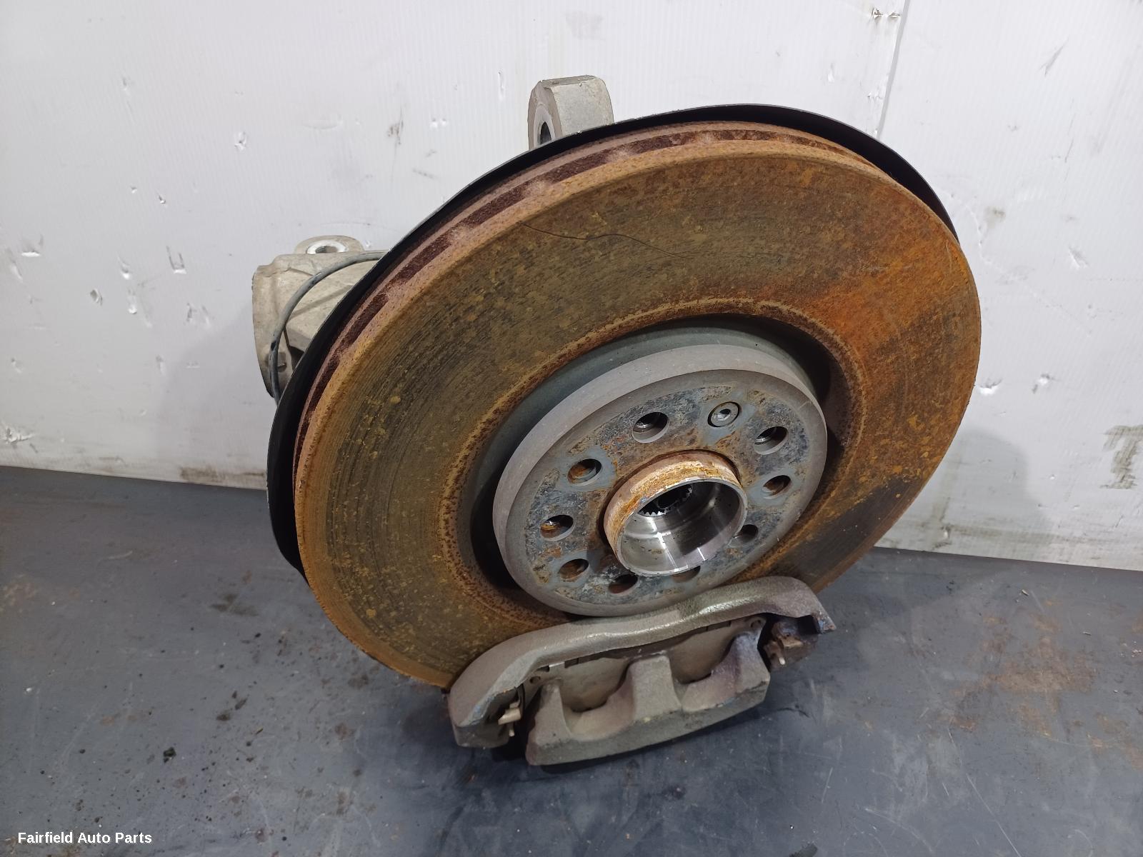 2014-2018 Jeep Cherokee Left Front Hub Assembly