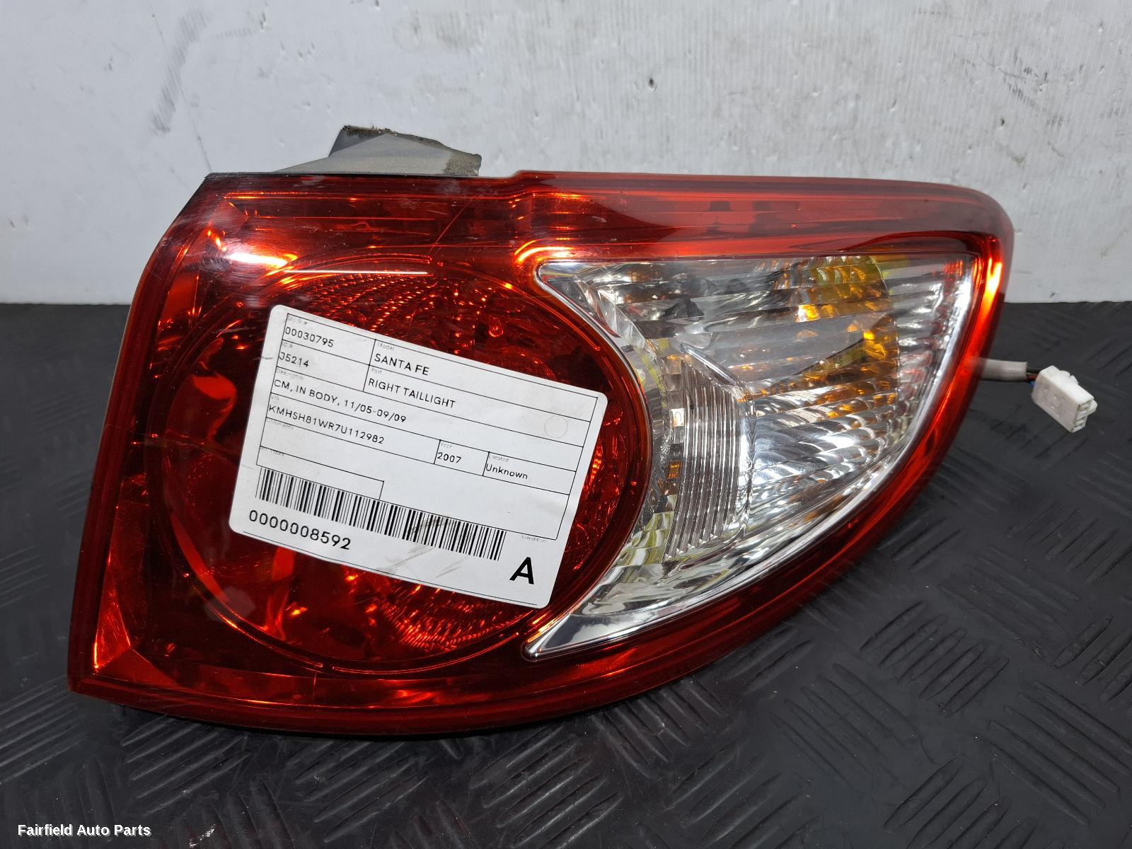 2005-2009 Hyundai Santa Fe Right Taillight