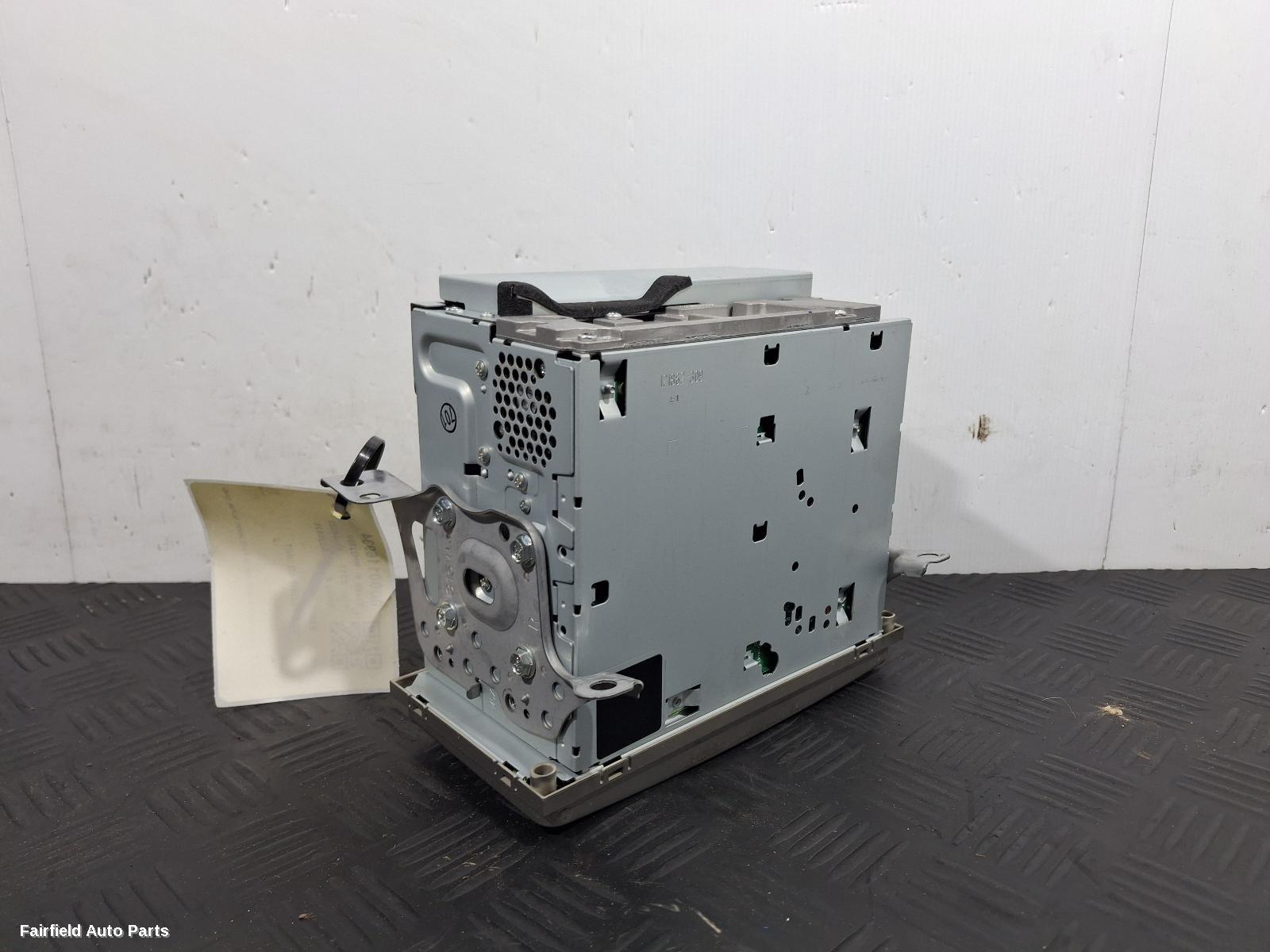 2005-2016 Toyota Yaris Radio Cd Dvd Sat Tv