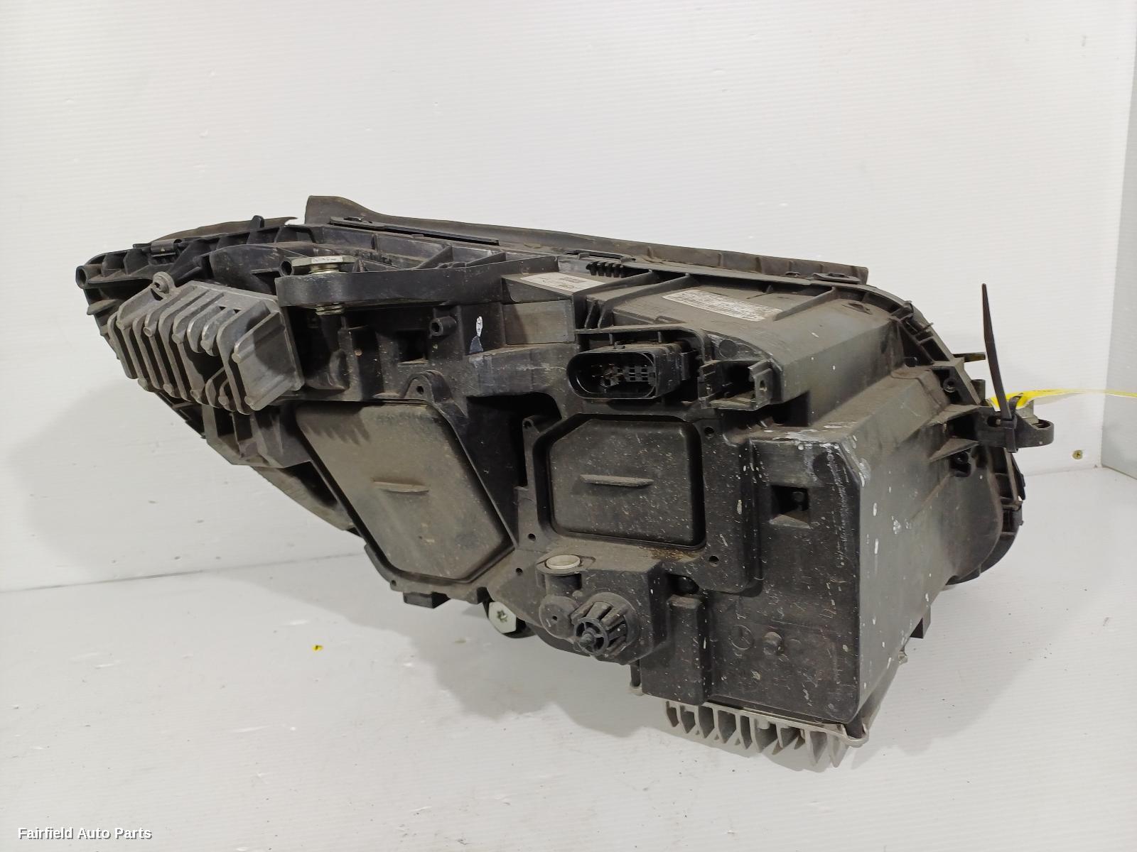 2014-2018 Mercedes C Class Left Headlamp