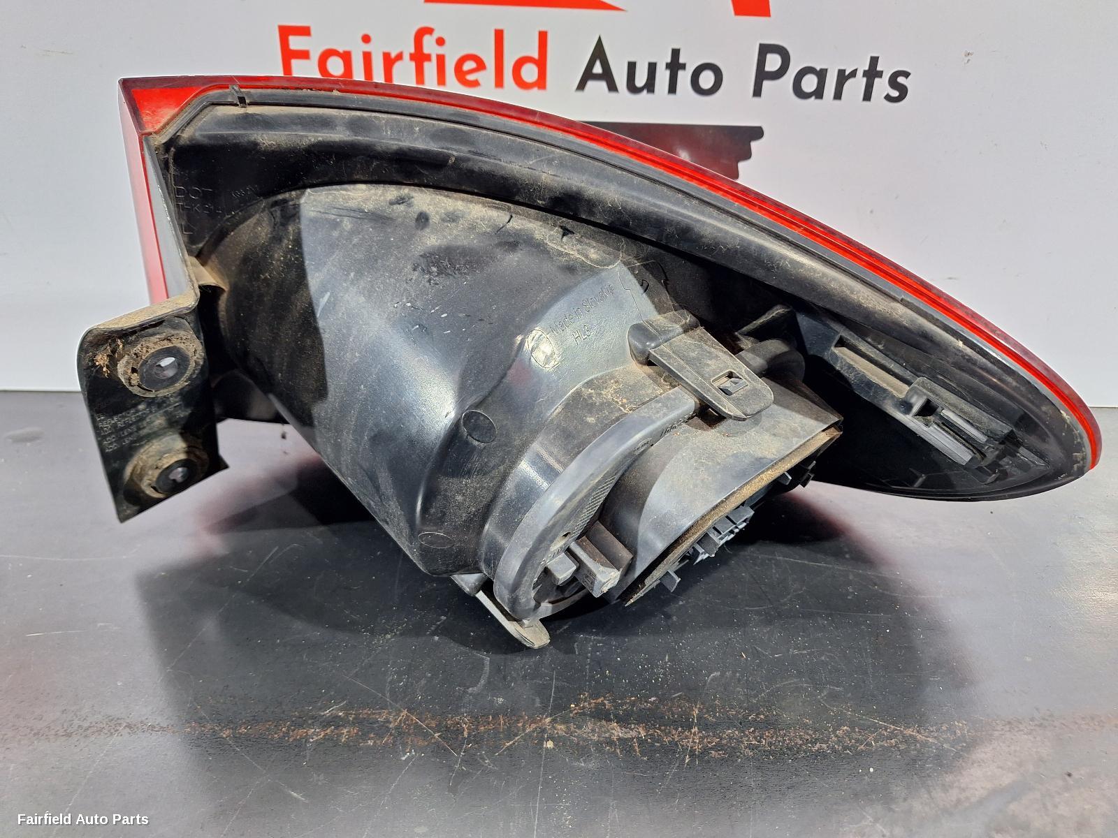 2008-2011 Volkswagen Tiguan Left Taillight