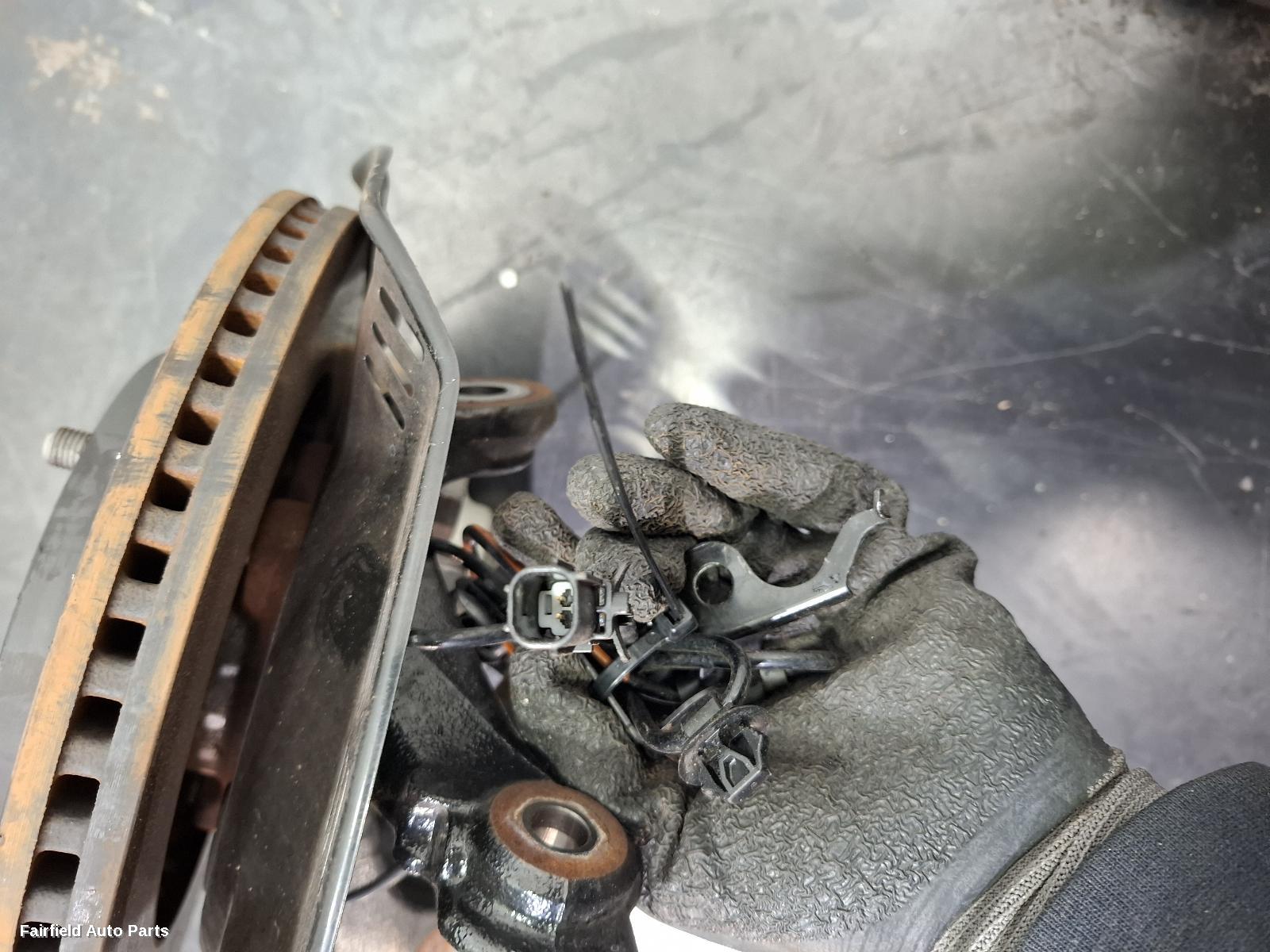 2020-2026 Toyota Yaris Cross Right Front Hub Assembly
