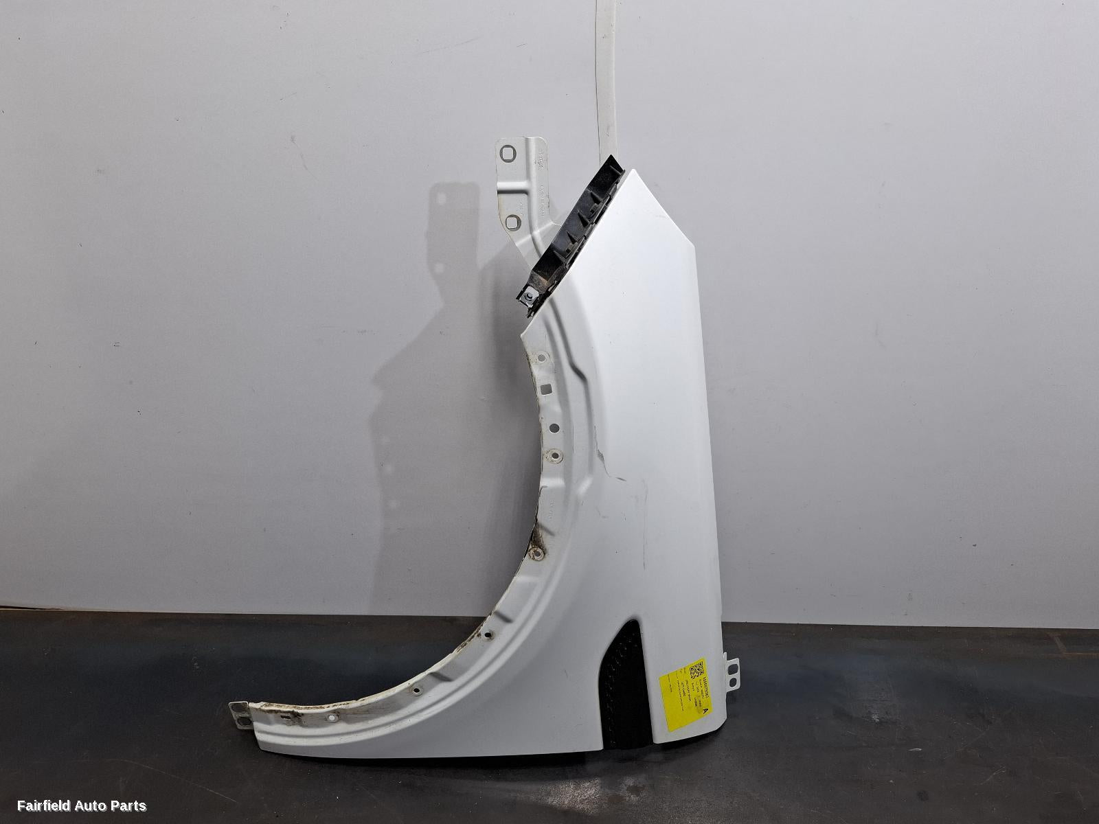 2015-2026 Land Rover Discovery Sport Left Guard