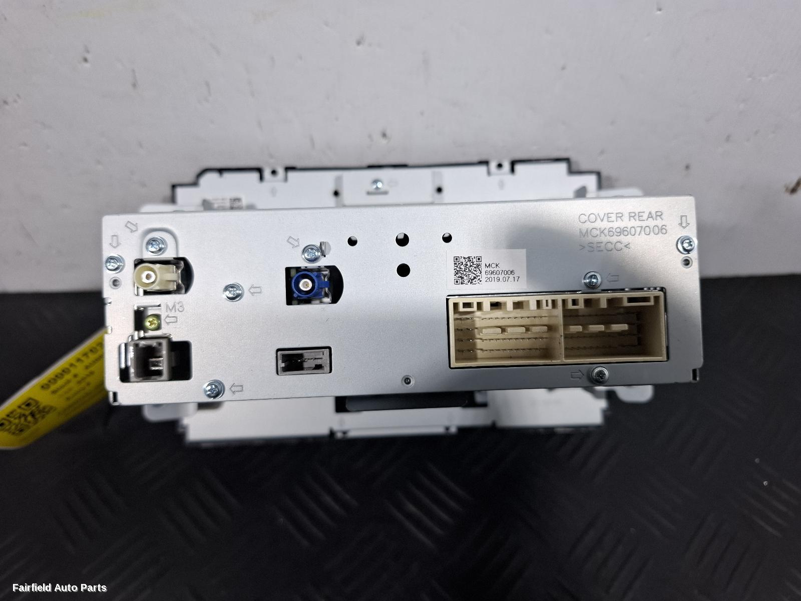 2018-2020 Kia Carnival/grand Carnival Radio Cd Dvd Sat Tv