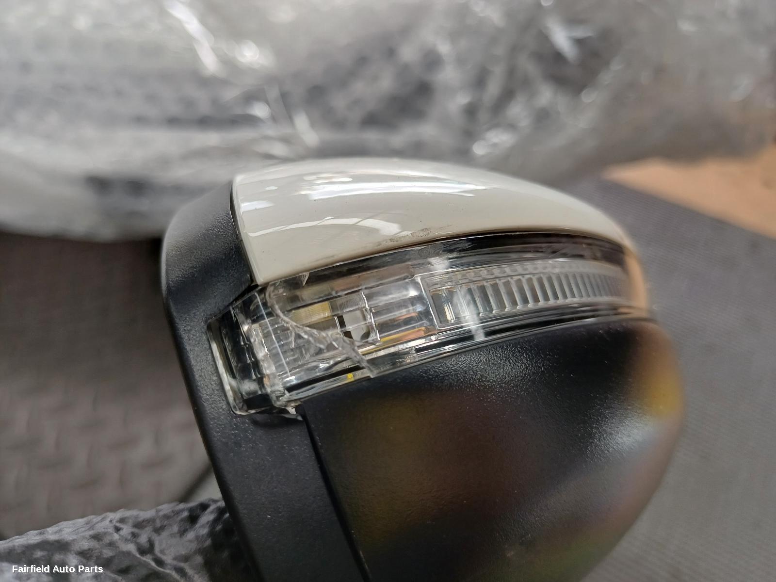 2018-2024 Kia Cerato Right Door Mirror