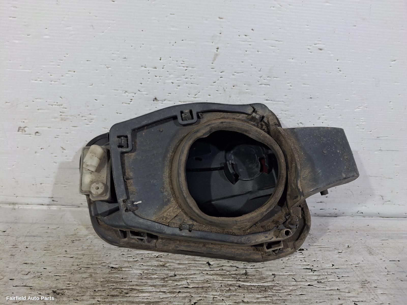 2015-2025 Nissan Navara Fuel Door   Filler