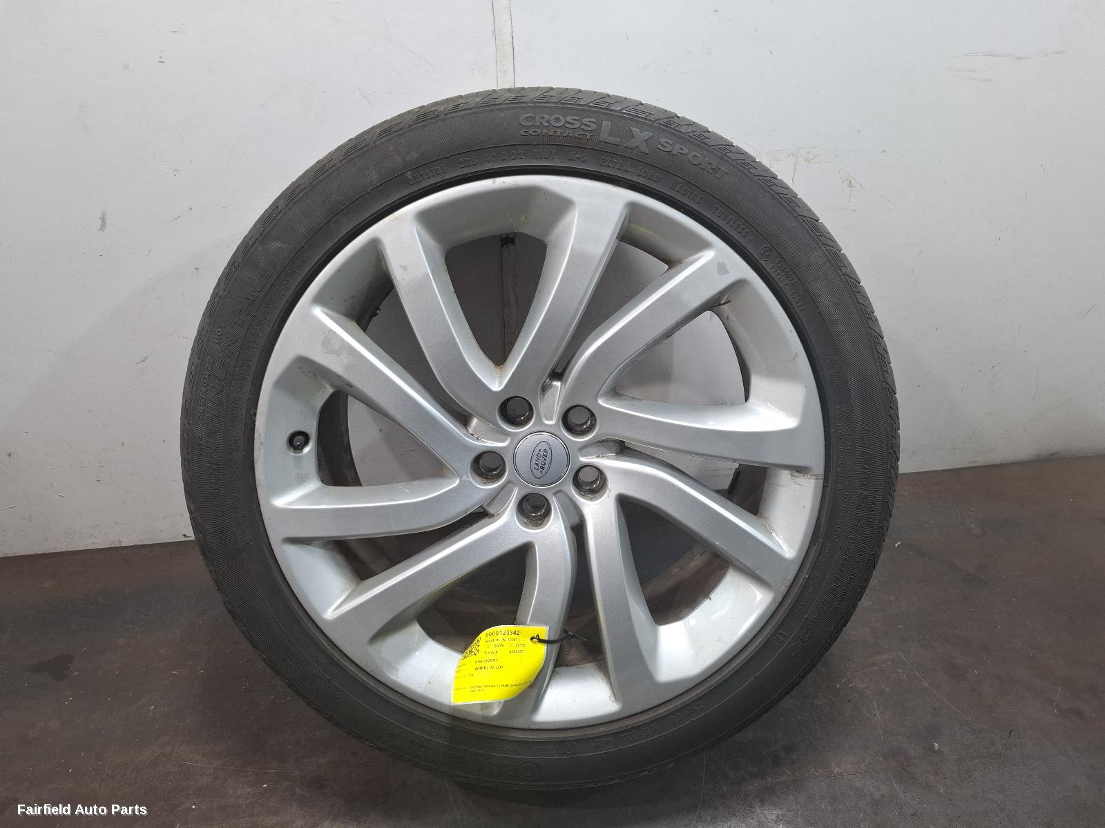 2016-2020 Land Rover Discovery Wheel Mag