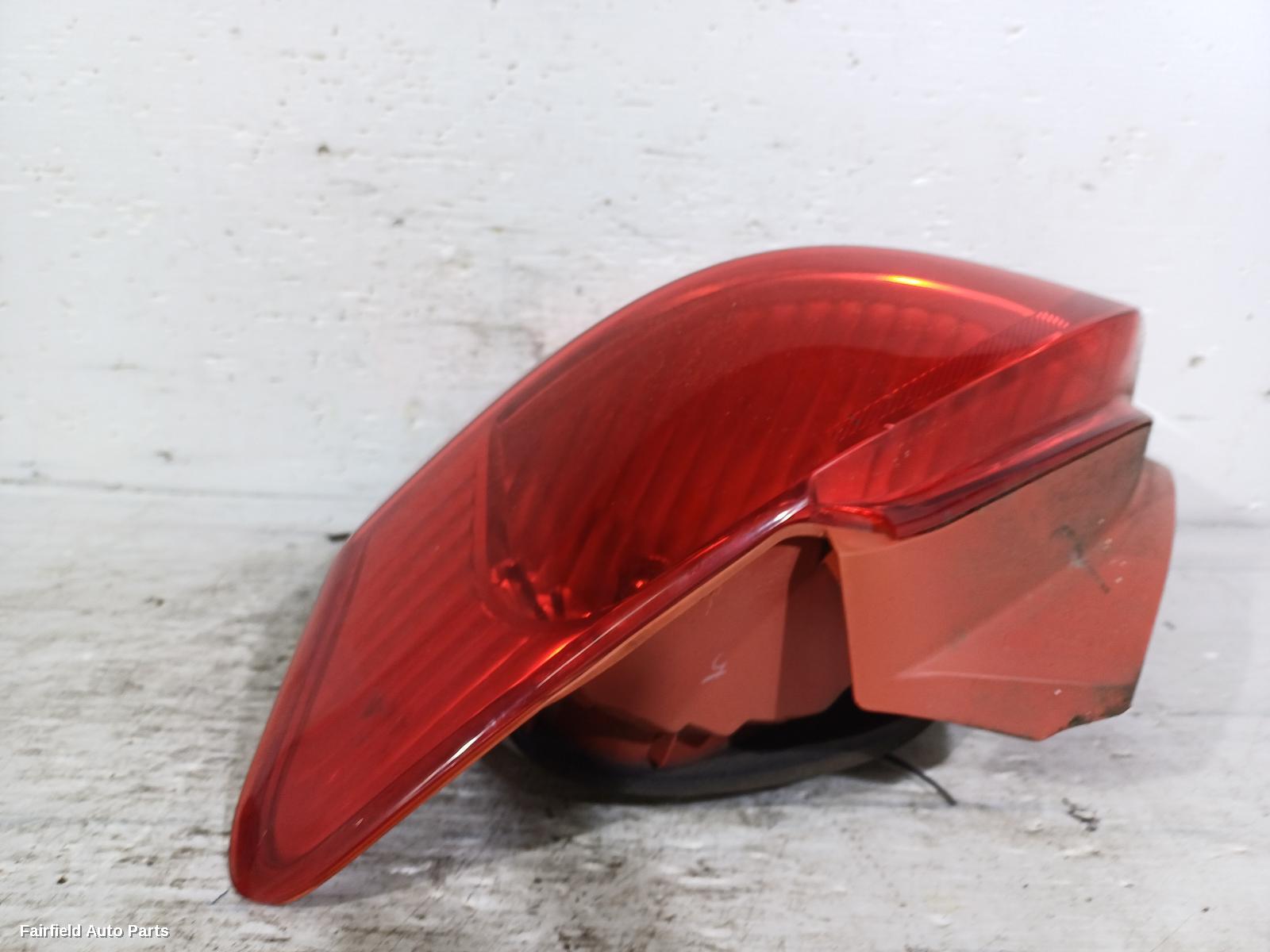 2005-2008 Toyota Yaris Right Taillight