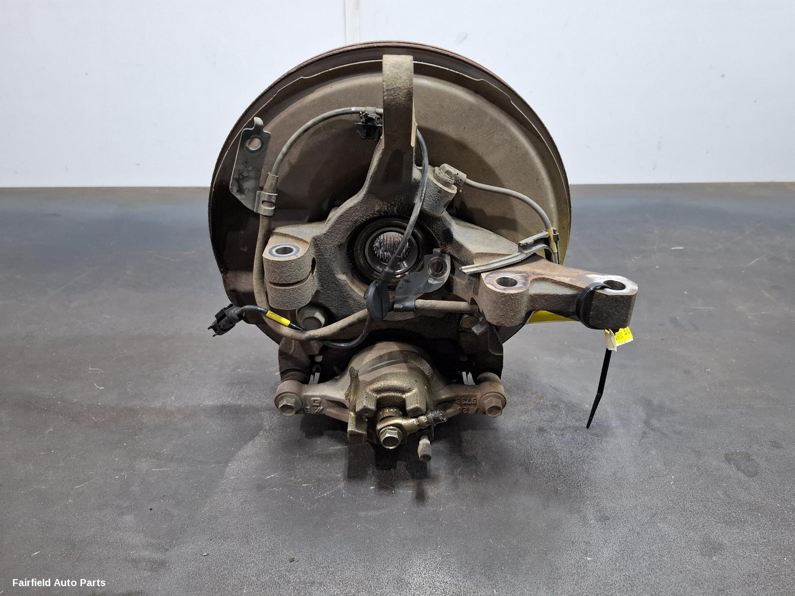 2010-2024 Mitsubishi Asx Left Front Hub Assembly