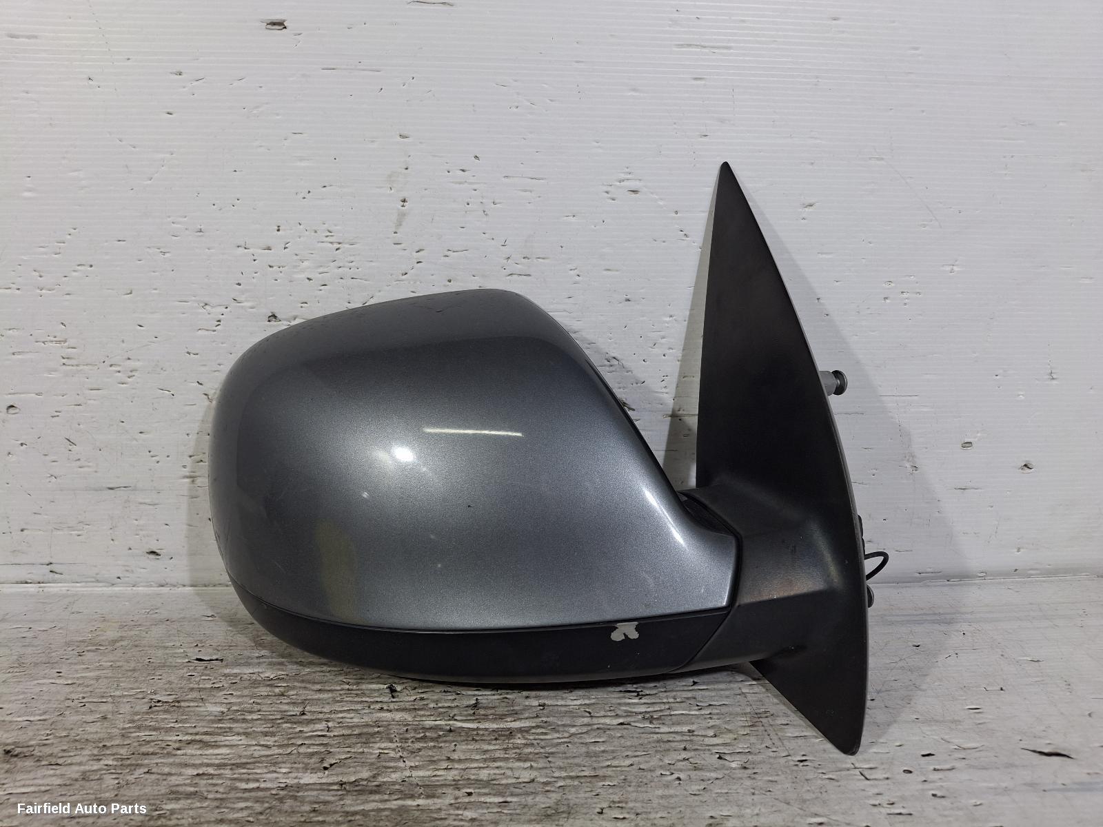 2013-2022 Volkswagen Amarok Right Door Mirror