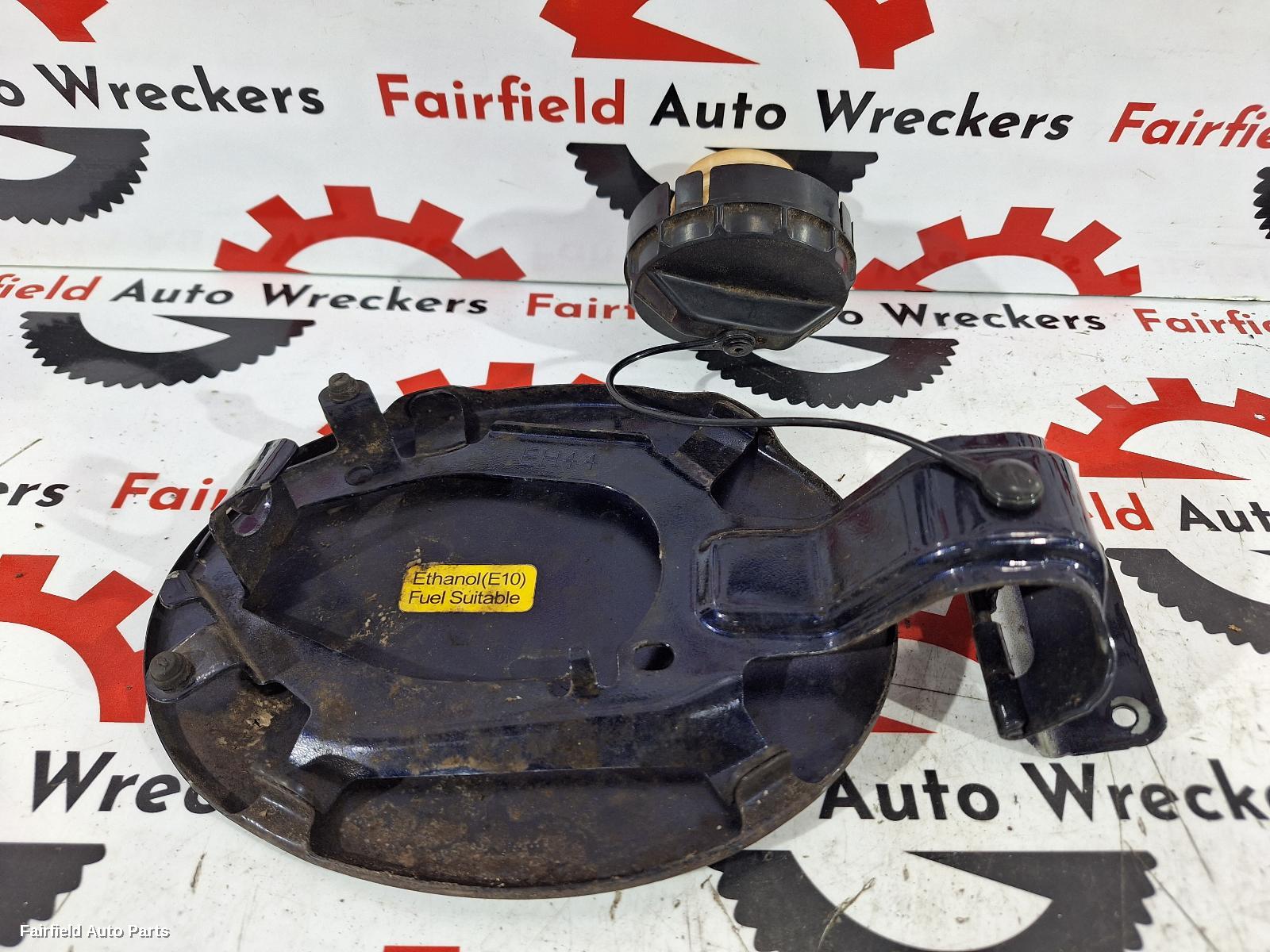 2006-2012 Mazda Cx7 Fuel Door   Filler
