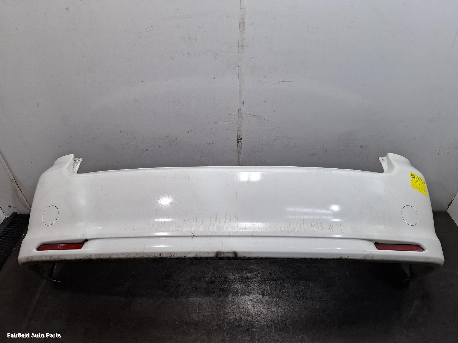 2003-2010 Toyota Avensis Rear Bumper