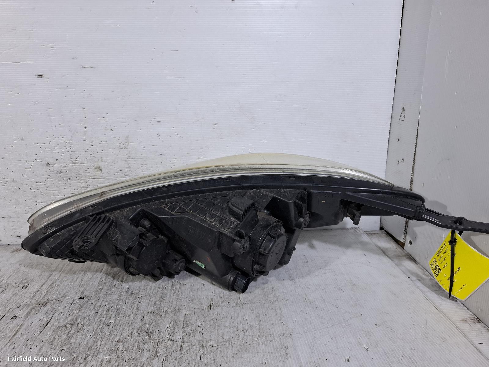 2010-2012 Hyundai I20 Right Headlamp