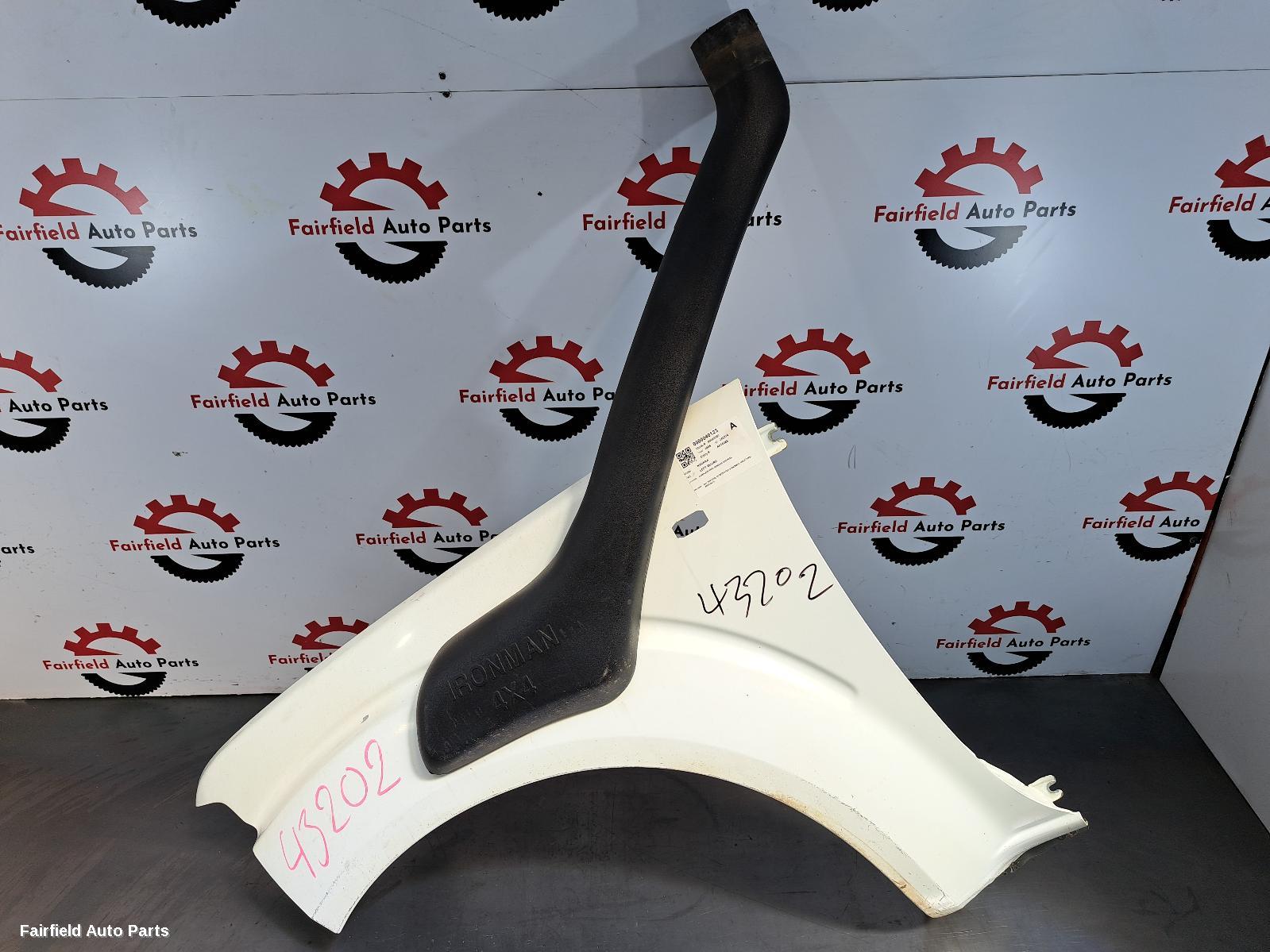 2005-2015 Nissan Navara Left Guard