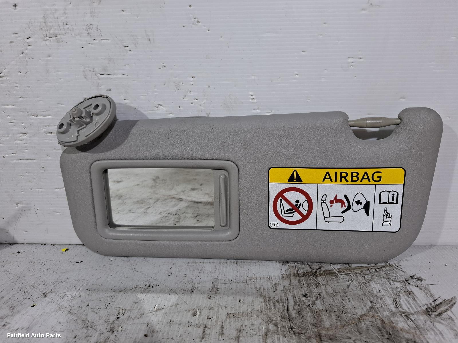 2016-2019 Toyota Corolla Sunvisor