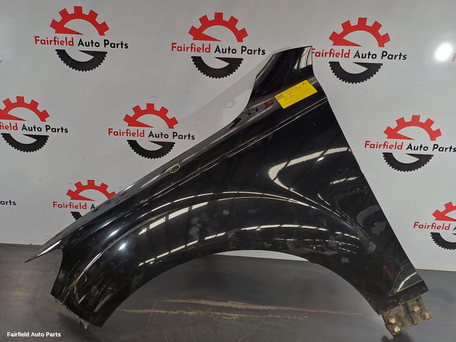 2006-2015 Audi Q7 Left Guard