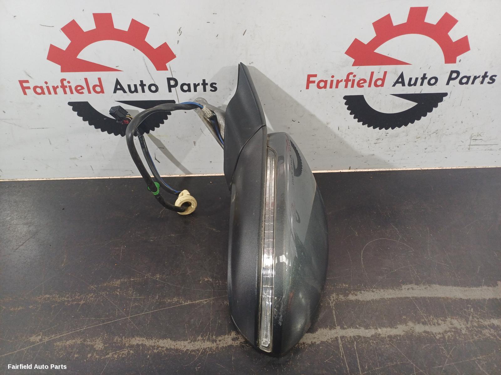 2017-2020 Volkswagen Golf Left Door Mirror