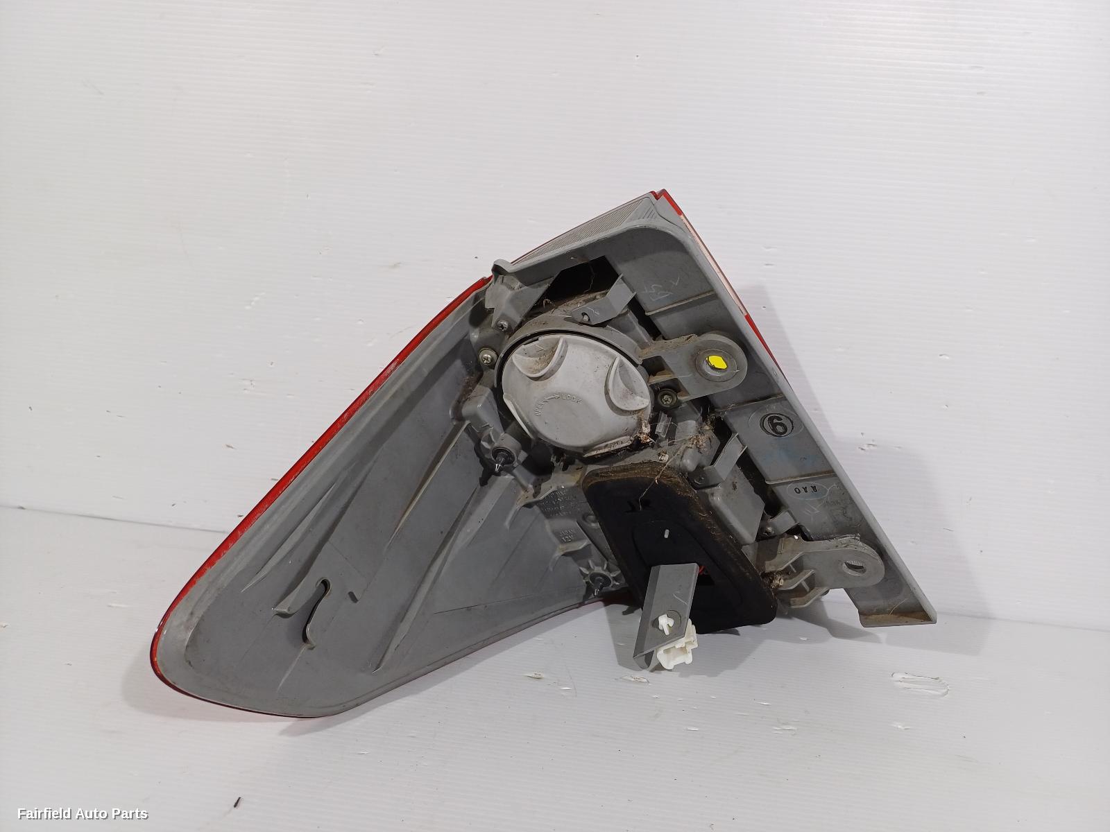2008-2015 Toyota Alphard Right Taillight